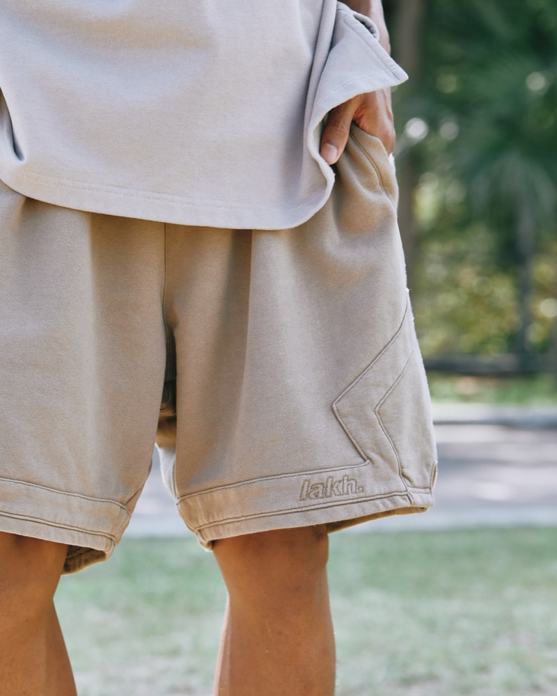 LAKH 正式推出「KNITWEAR 3.0」服裝系列