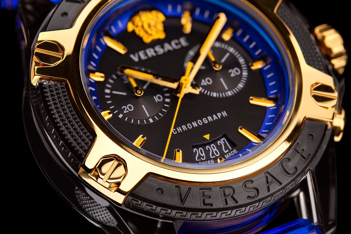 Versace 發表 2021 秋冬新款腕錶 Icon Active