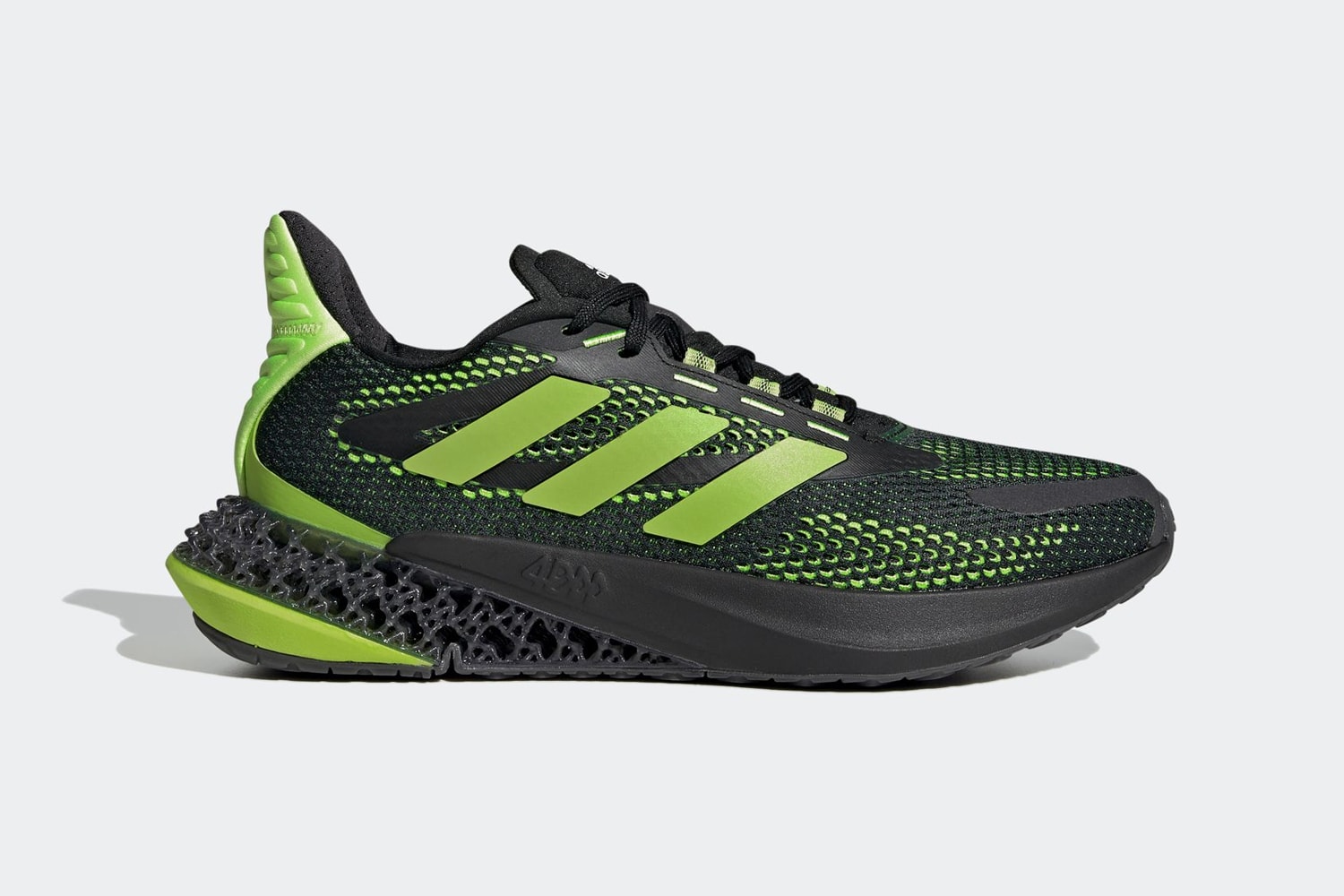 革命性跑鞋 adidas 4DFWD 全系列新色發售情報公開