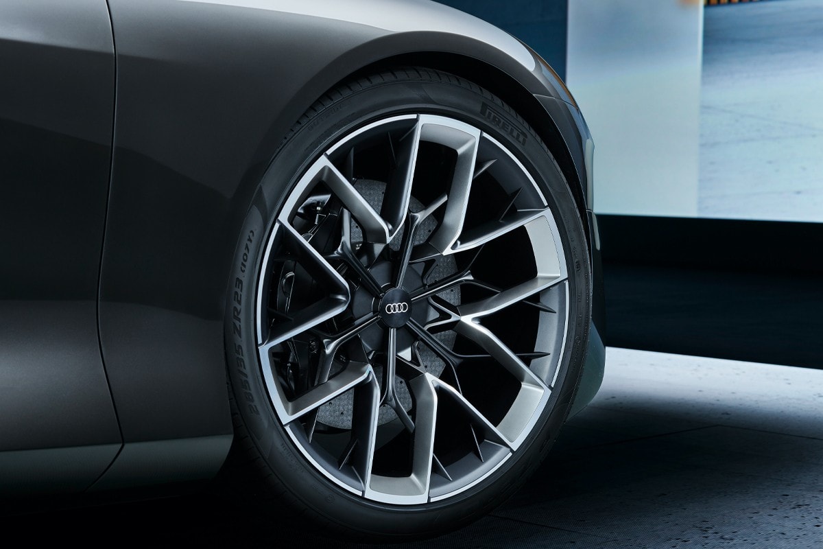 Audi 全自動駕駛概念車型 Grandsphere 正式登場