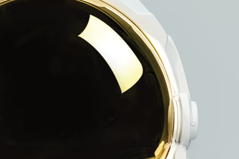 知名藝術家 Michael Kagan 打造太空頭盔雕塑《A7L HELMET》