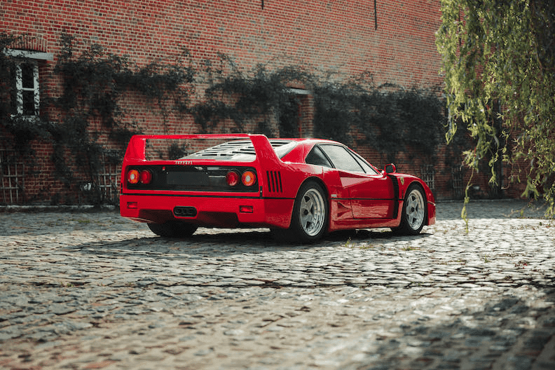極罕有完美車況 1989 年 Ferrari F40 Berlinetta 現正展開拍賣