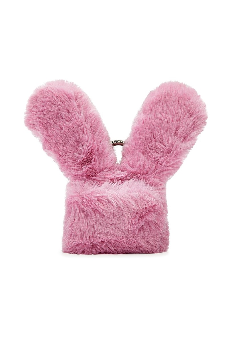 Balenciaga 推出全新 Apple iPhone、Airpods 粉紅兔主題保護殼