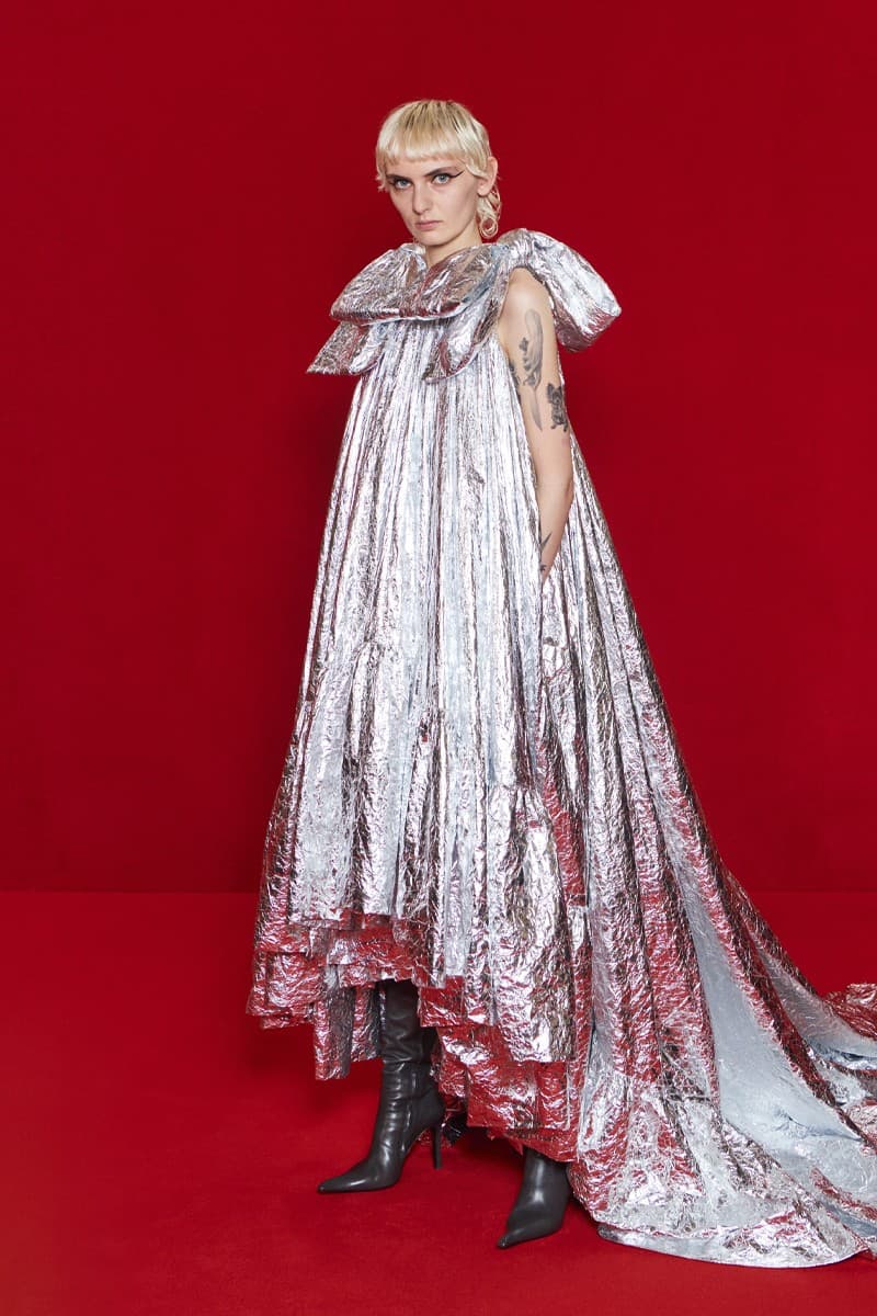 「模糊化」的街頭正裝|Balenciaga 2022 春夏系列正式登場