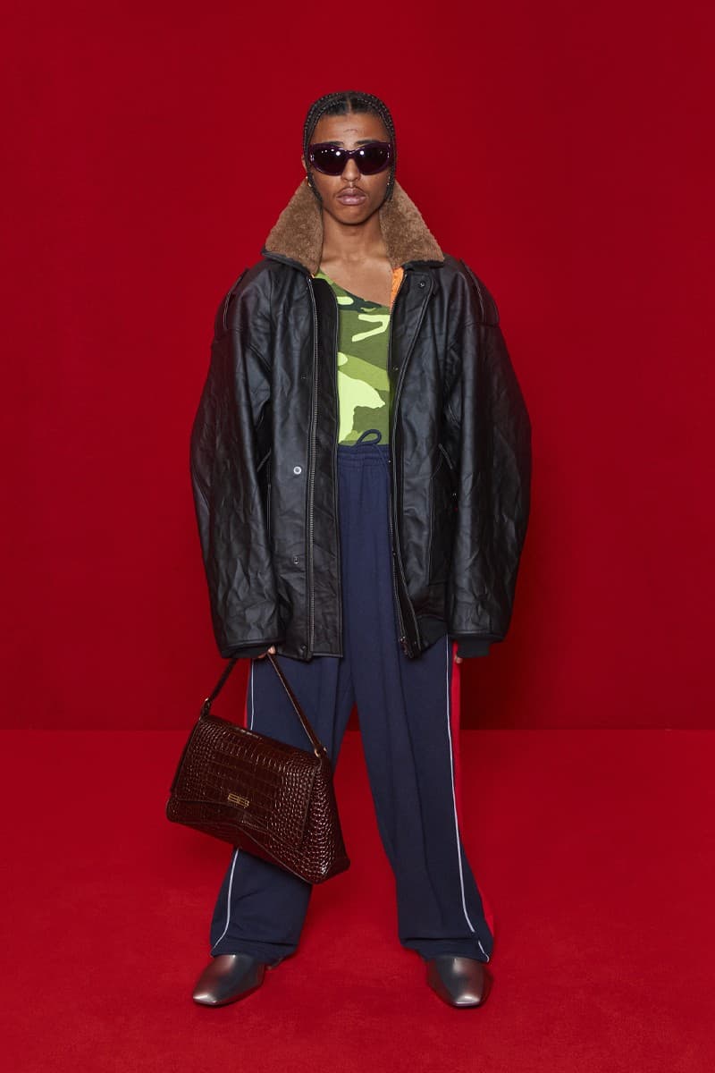 「模糊化」的街頭正裝|Balenciaga 2022 春夏系列正式登場