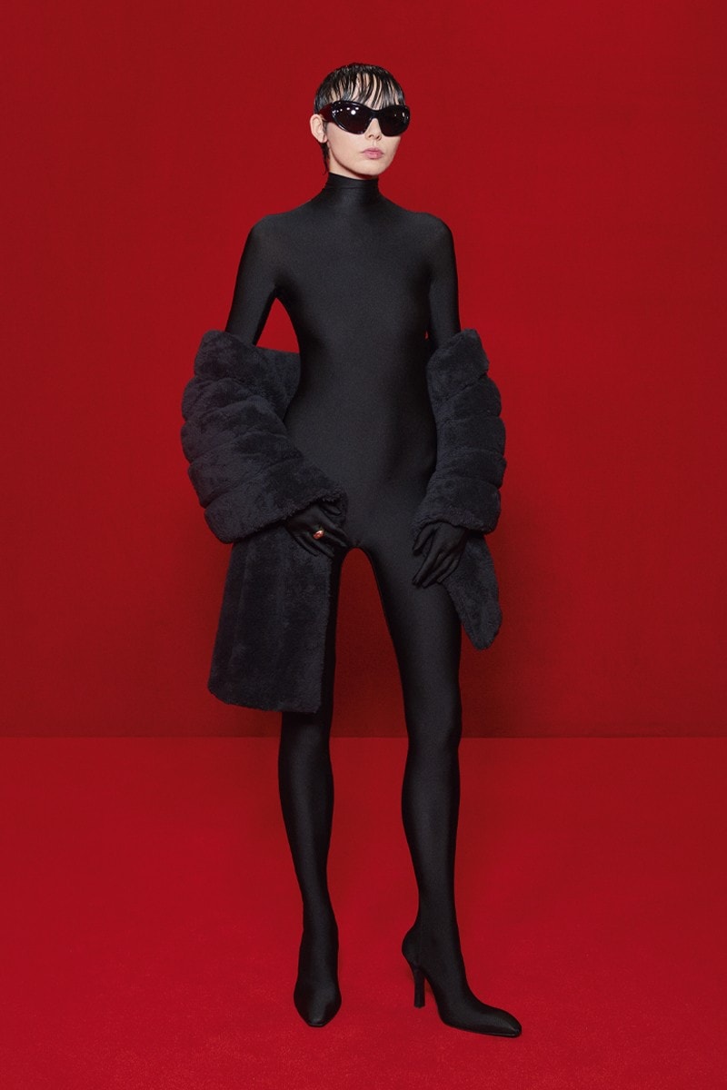 「模糊化」的街頭正裝｜Balenciaga 2022 春夏系列正式登場