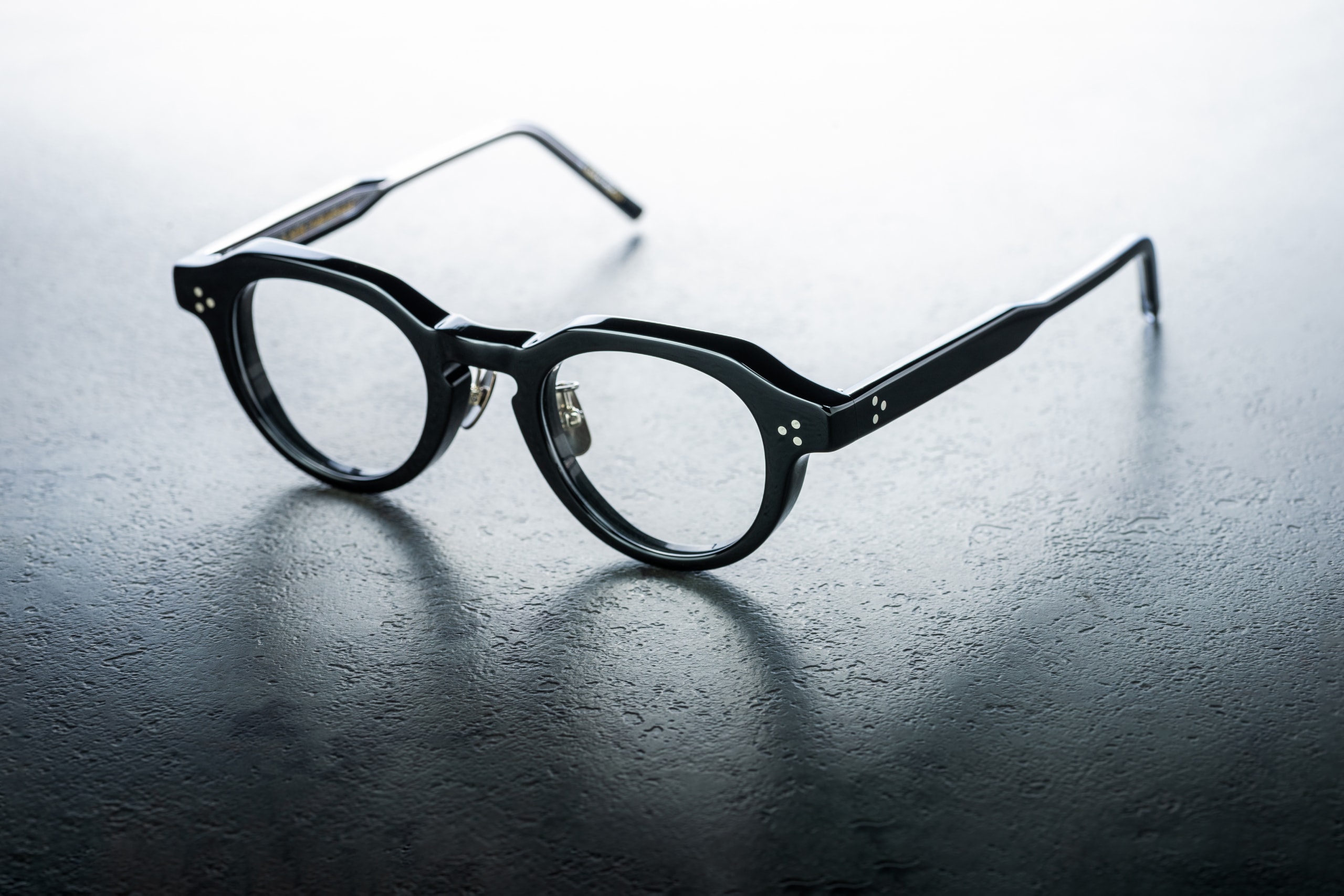 日本手工眼鏡品牌 Akira & Sons 秋冬系列上架