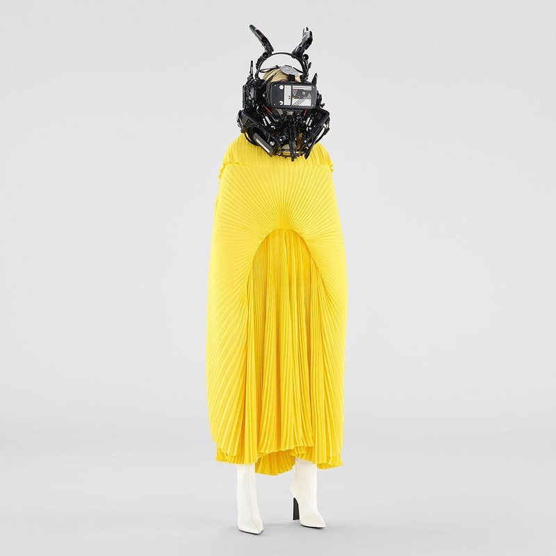 Balenciaga 攜手日本模型藝術家池內啟人打造 2022 最新春季系列廣告大片