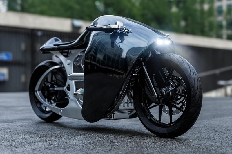 越南車廠 Bandit9 推出全新未來風格機車「Supermarine」