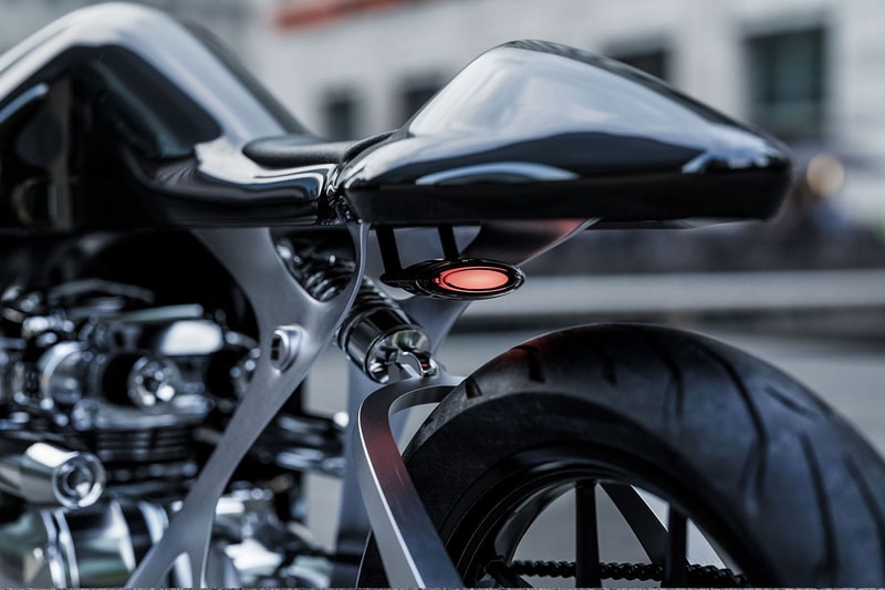 越南車廠 Bandit9 推出全新未來風格機車「Supermarine」