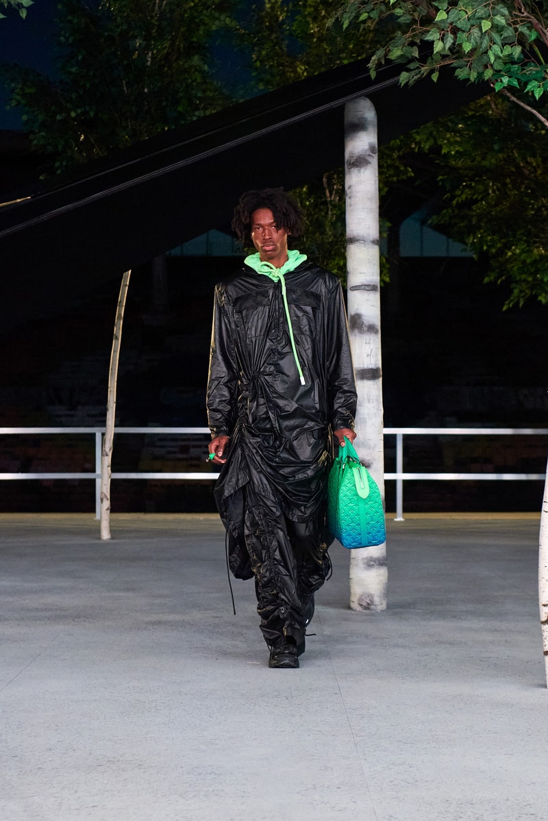 Louis Vuitton 於邁阿密舉辦 2022 春夏男裝系列大秀