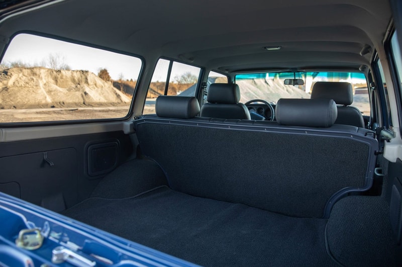TLC 徹底翻新 Toyota Land Cruiser FJ62 經典越野休旅車