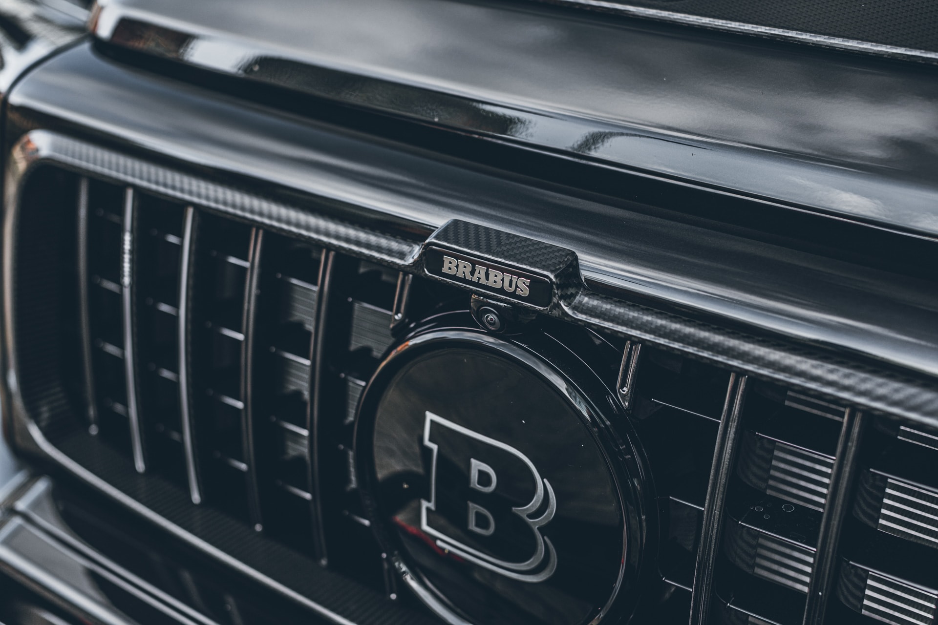 Brabus 發表全新「極黑化」Mercedes-AMG G63 貨卡改裝車型