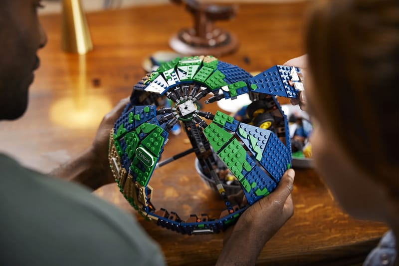 LEGO IdeasThe Globe地球儀積木套組正式登場  Hypebeast