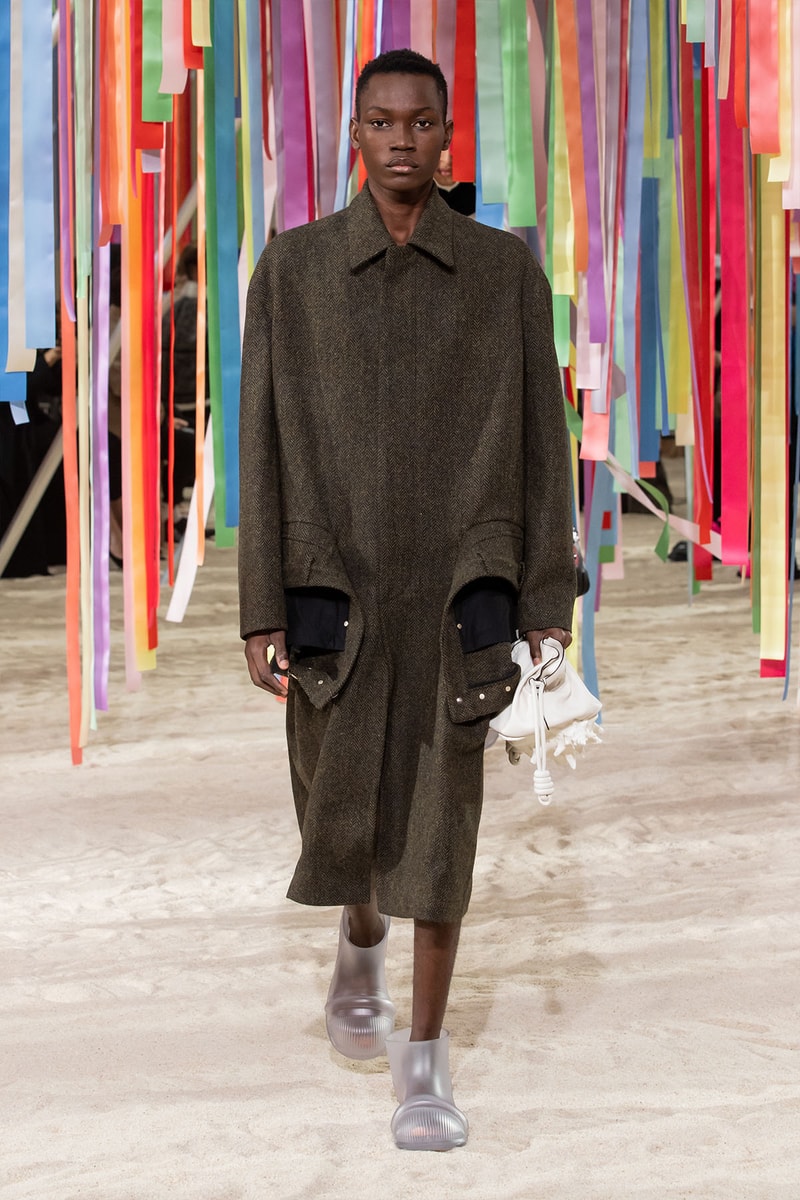 LOEWE 2022 秋冬男裝系列正式發佈