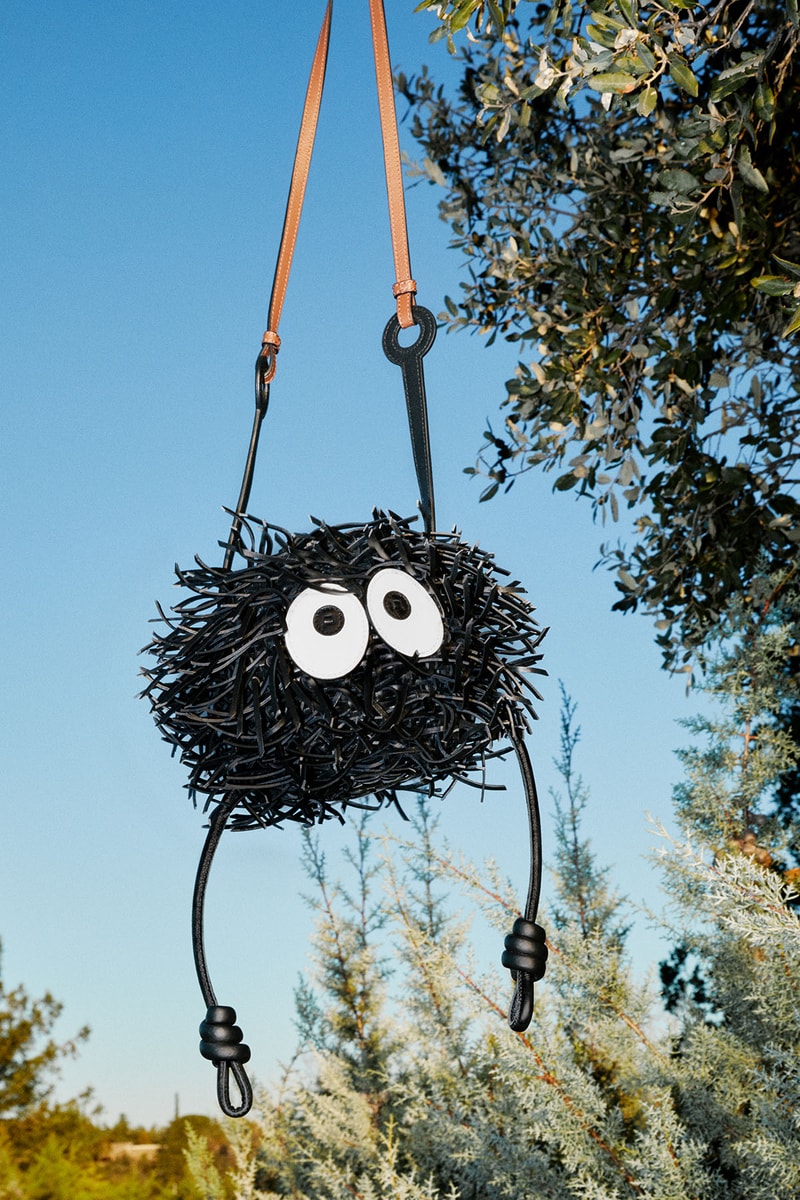 LOEWE x Studio Ghibli《神隱少女》最新聯乘系列正式登場