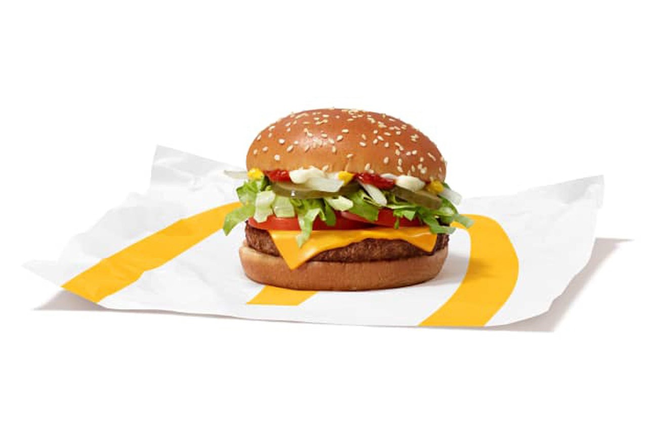 McDonald’s 純素漢堡 McPlant 率先登陸英國和愛爾蘭販售