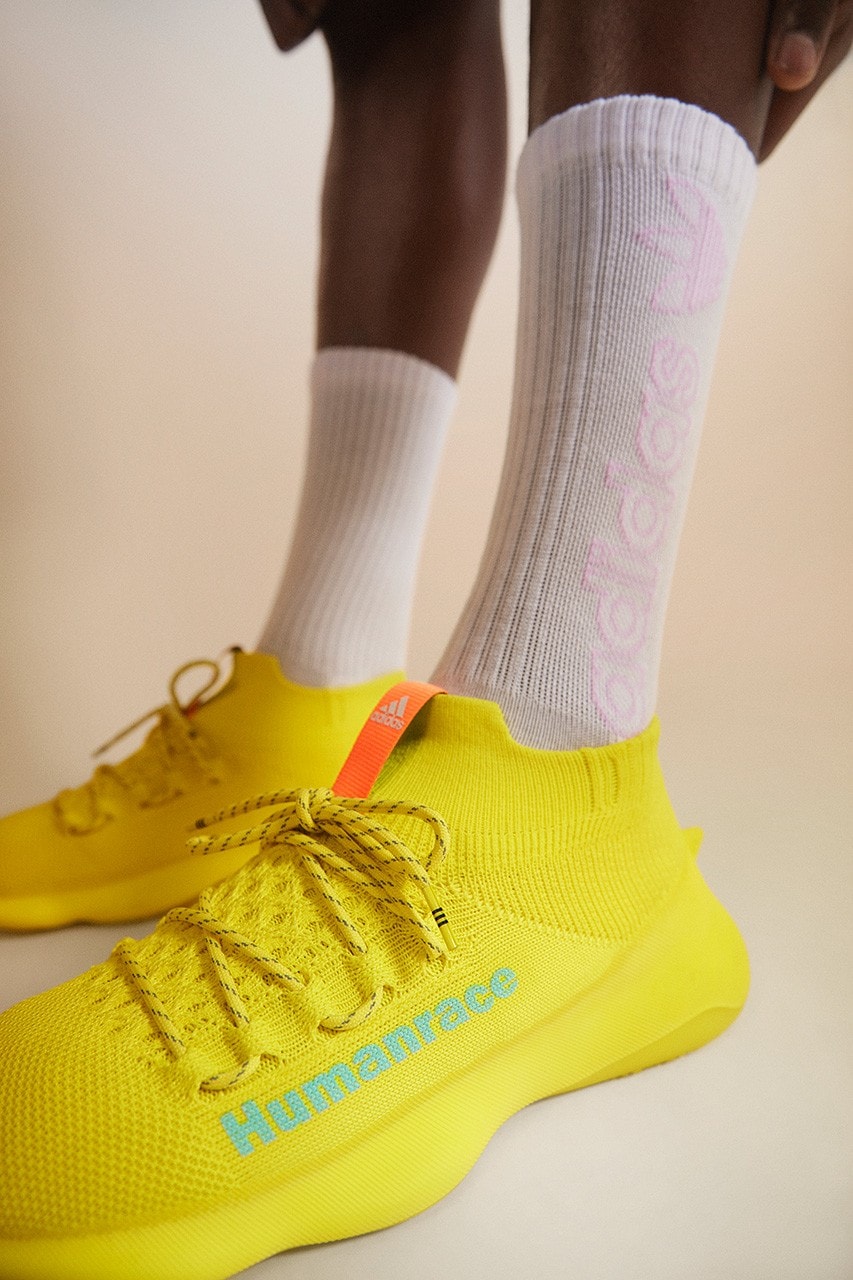 率先預覽 Pharrell x adidas Humanrace Sičhona 最新聯乘配色「Shock Yellow」