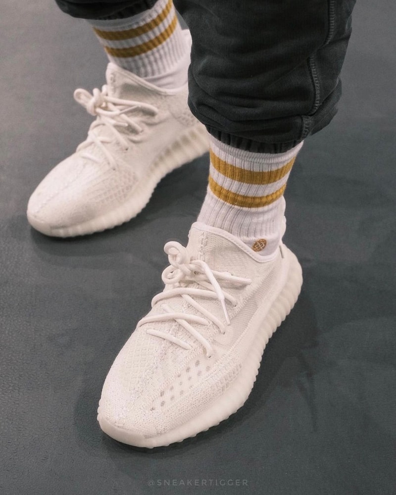 率先近賞 YEEZY BOOST 350 V2 最新配色「Bone」