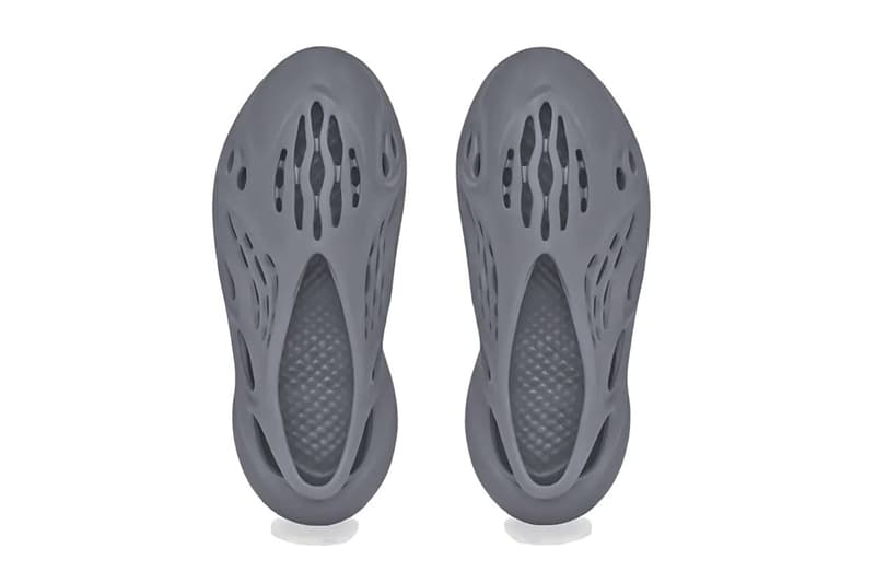人氣鞋款 adidas YEEZY Foam Runner 最新配色「Onyx」率先曝光
