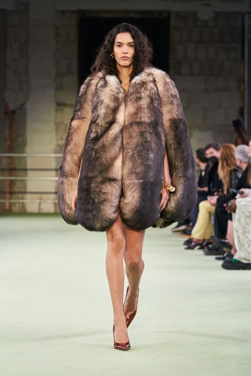 新任創意總監 Matthieu Blazy 主導之 Bottega Veneta 2022 秋冬系列正式登場