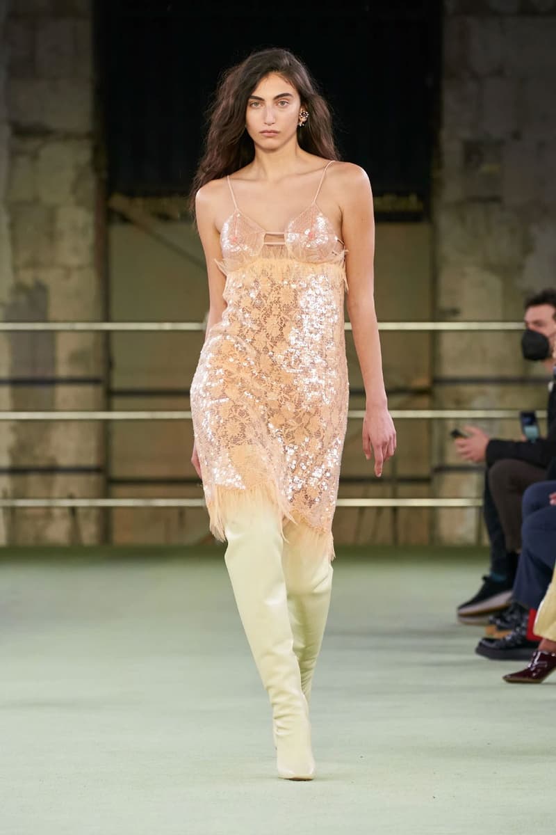 新任創意總監 Matthieu Blazy 主導之 Bottega Veneta 2022 秋冬系列正式登場