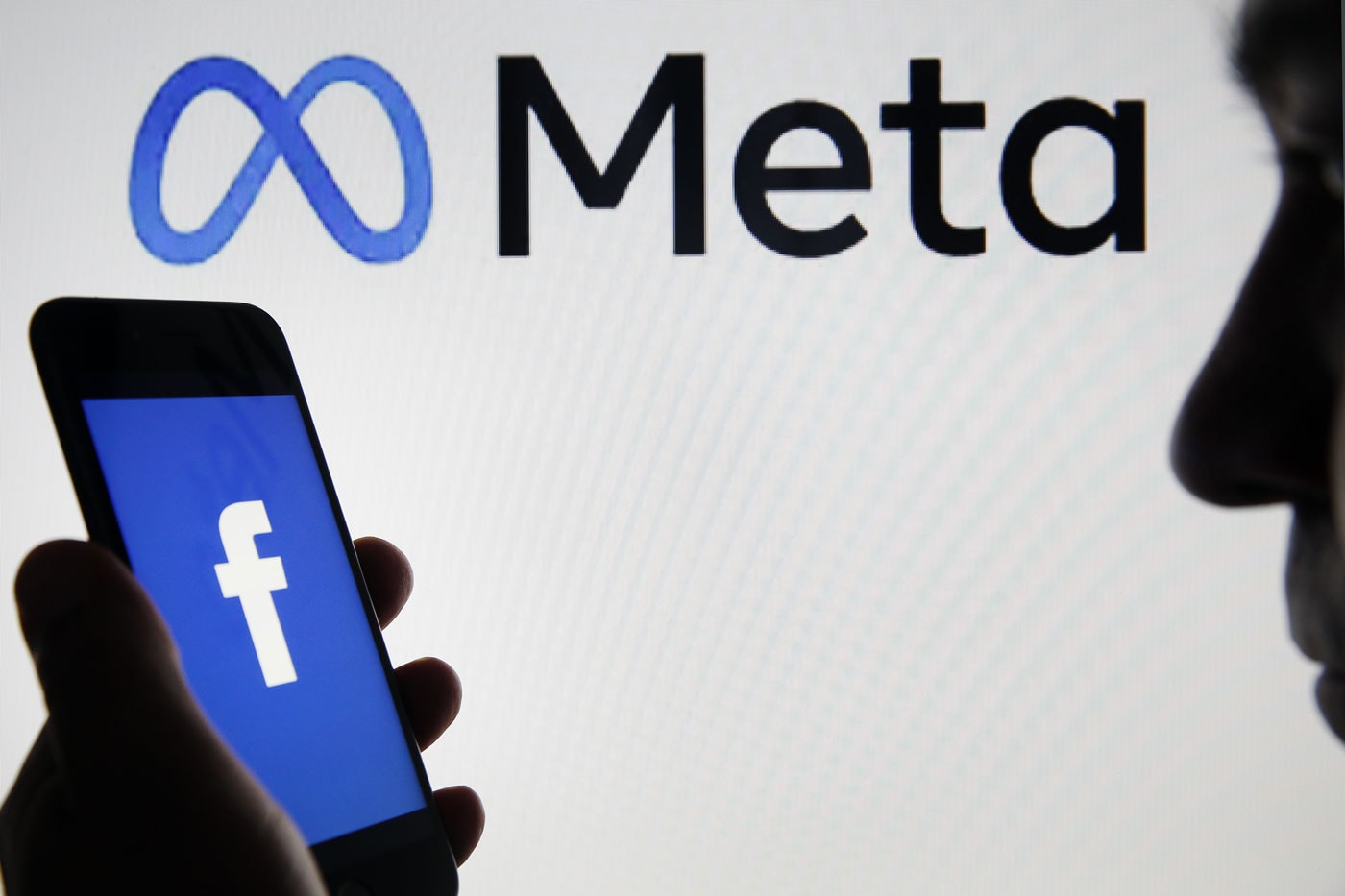 Meta 公佈 2021 年財報之後公司股價暴跌 26%