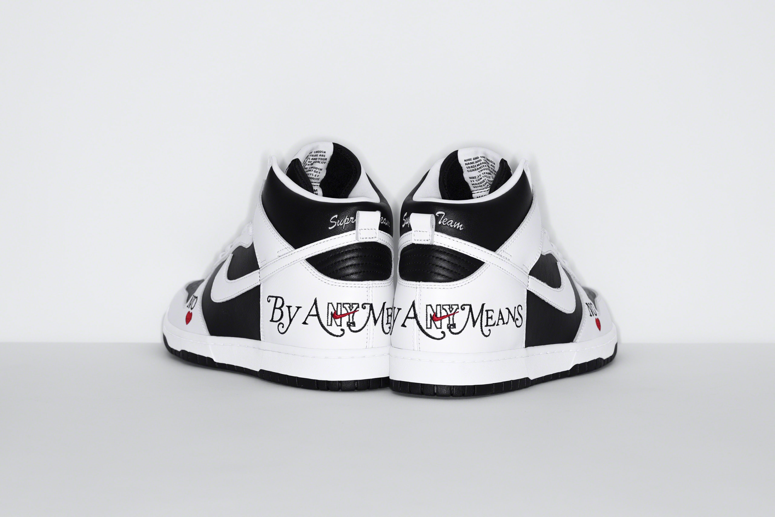 Supreme x Nike SB Dunk High 聯名系列鞋款正式登場