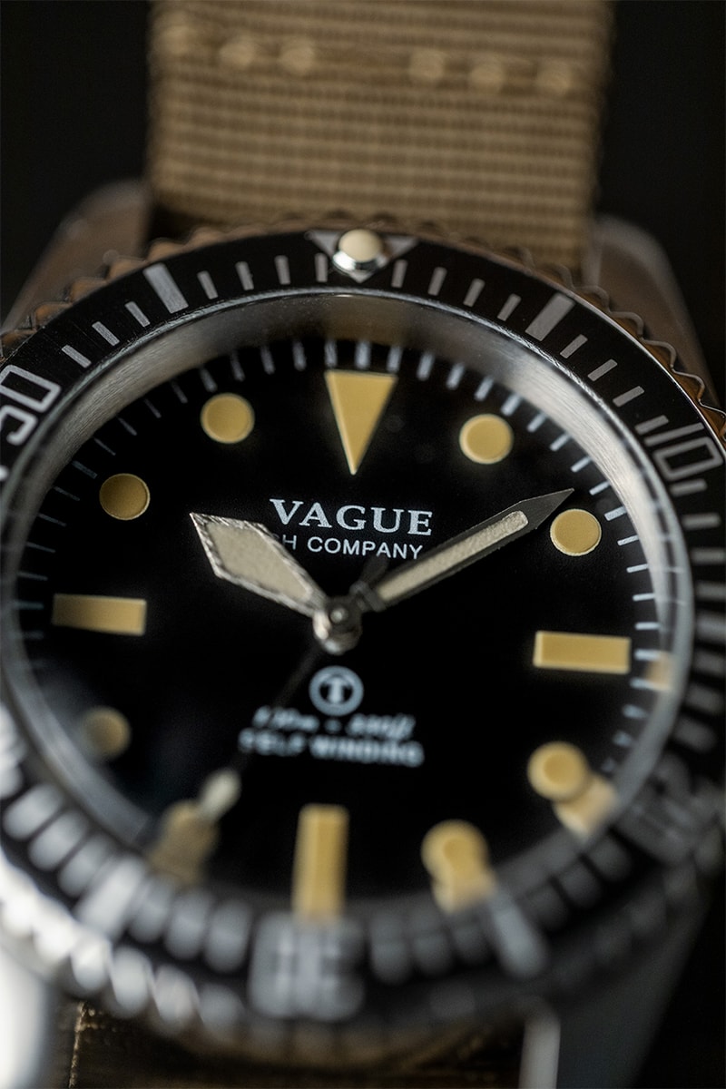 日本腕錶品牌 Vague Watch Co. 攜手 HOAX 復刻 70 年代英軍潛水錶款