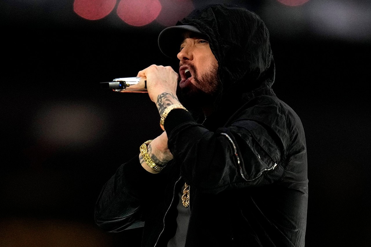 揭示 Eminem、50 Cent、LeBron James 等名人於 2022 超級盃配戴錶款