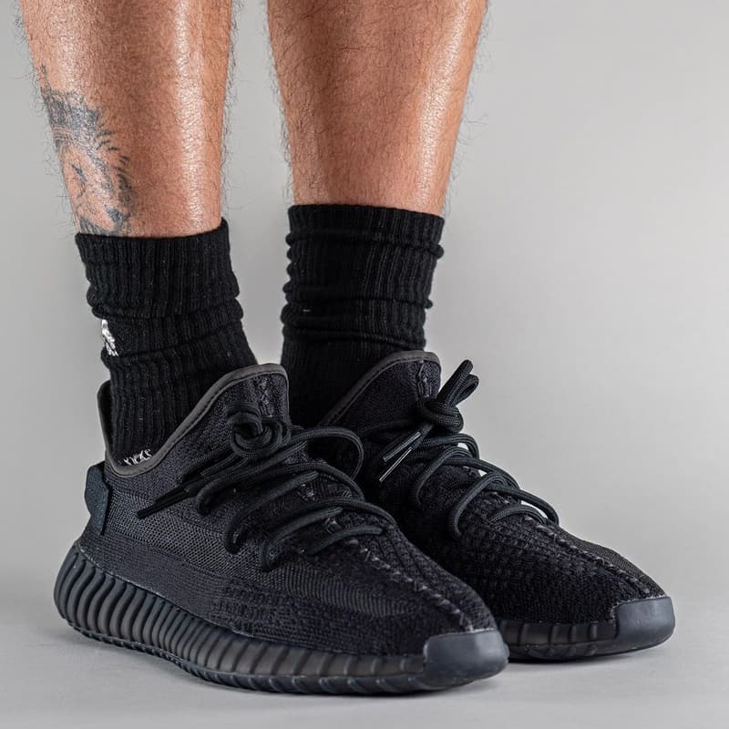 率先近賞 YEEZY BOOST 350 V2 全新配色「Onyx」上腳圖輯