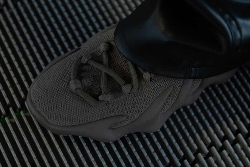 率先上腳 adidas Originals YEEZY 450 最新配色「Cinder」