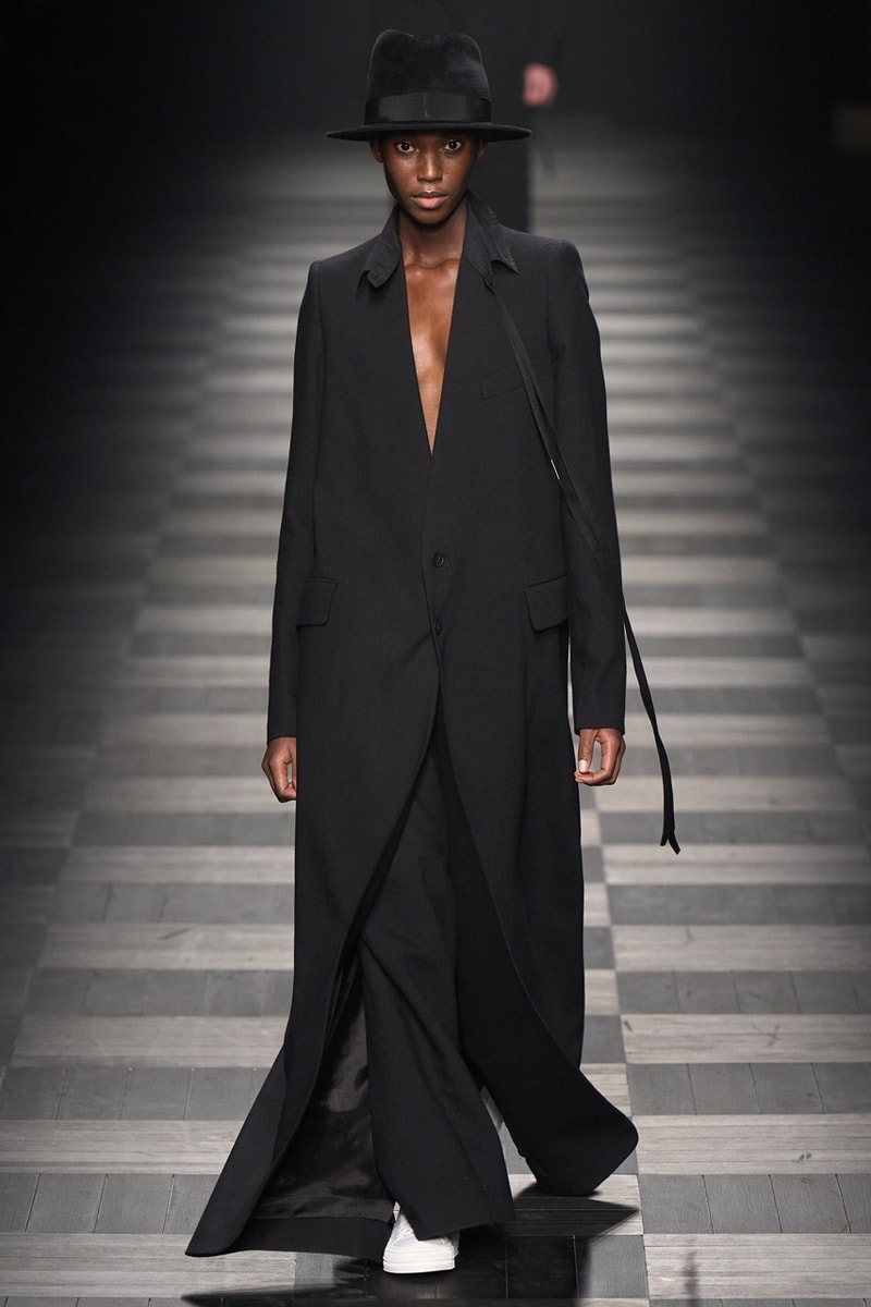 Ann Demeulemeester 正式發佈 2022 秋冬系列秀場