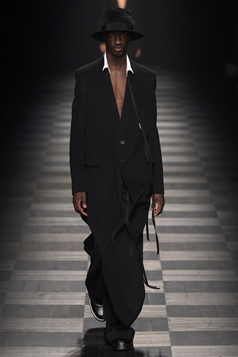 Ann Demeulemeester 正式發佈 2022 秋冬系列秀場