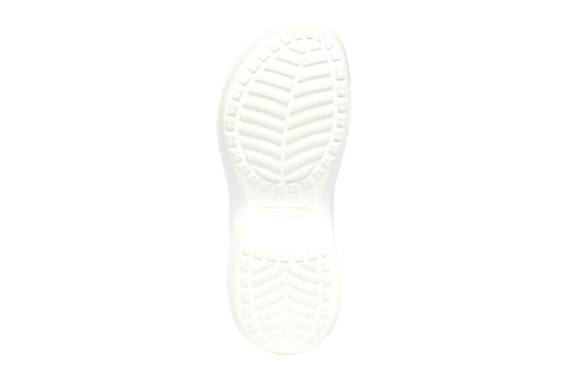 Balenciaga x Crocs 最新聯乘鞋款「Pool Slide」正式登場