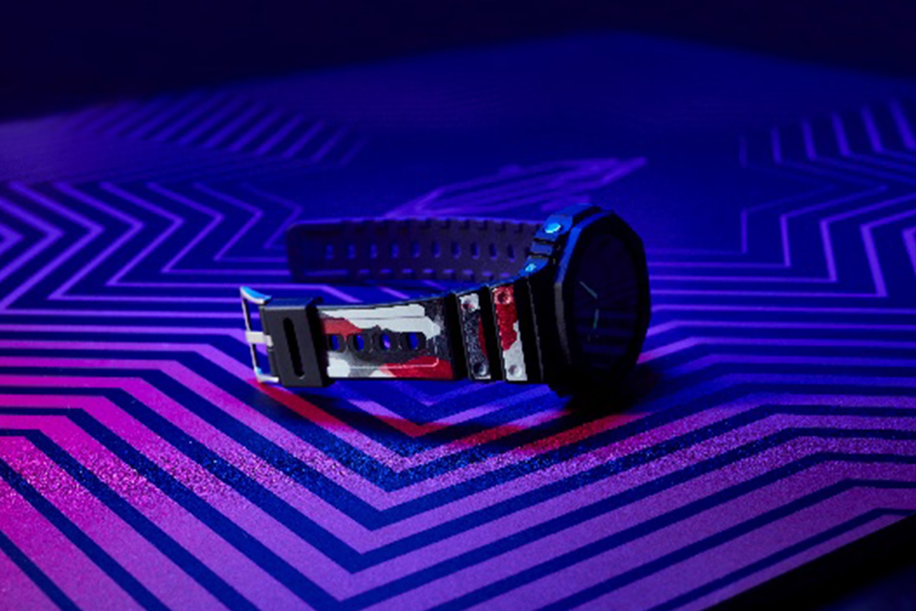 G-Shock 攜手台灣塗鴉藝術家 DEBE 打造聯名錶款與展覽