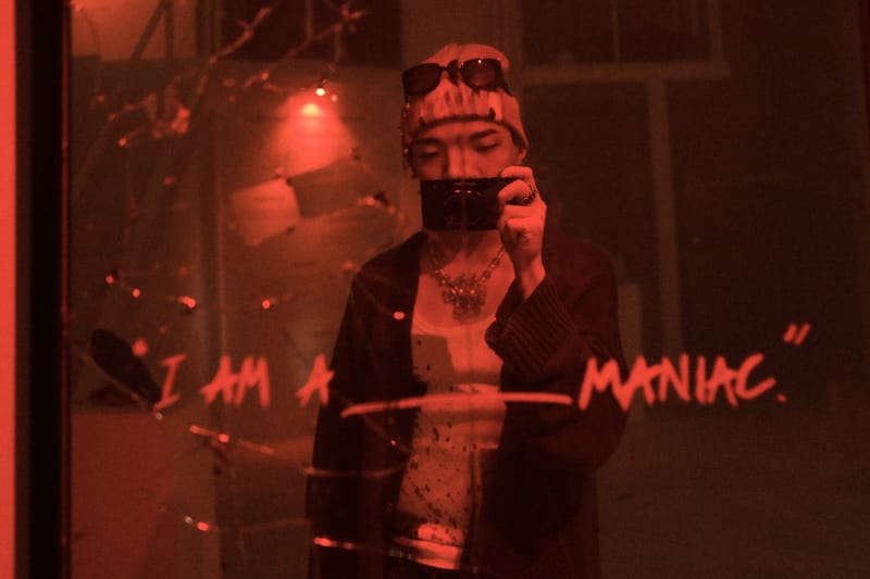 走進 ØZI 親自策劃 BIRTH OF "MANIAC'' 藝術特展