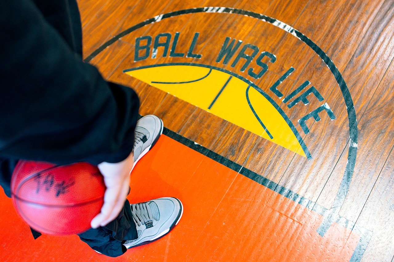 Ball Was Life 古著店創辦人 Troy Douglass 與其回憶滿載的 Air Jordan 4「Cool Grey」 | Sole Mates