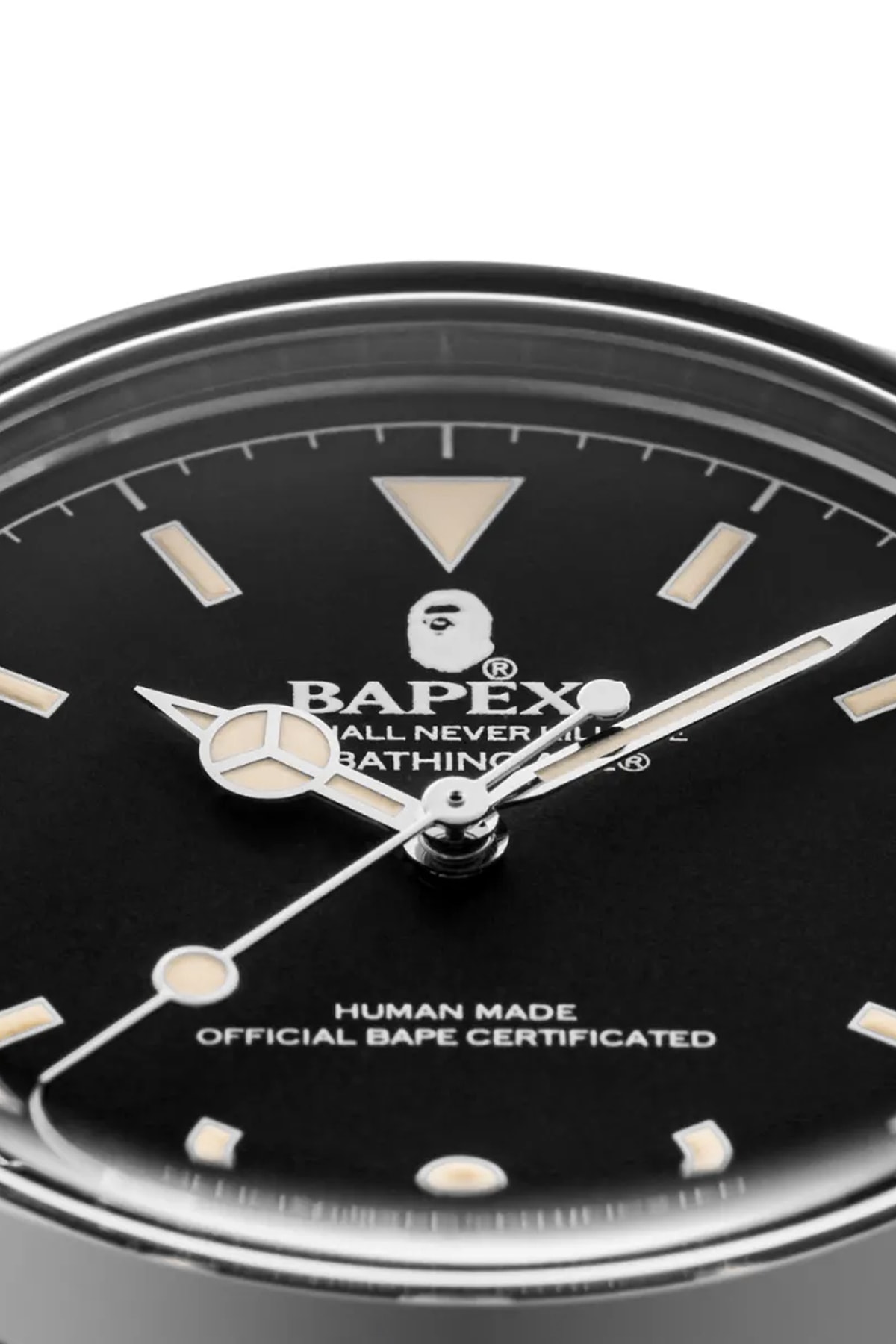 A BATHING APE® 推出全新 Classic BAPEX® 錶款