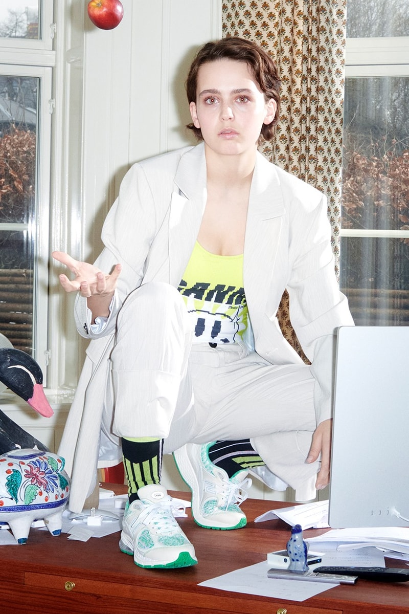 Ganni x New Balance 2002R 最新聯乘鞋款正式登場