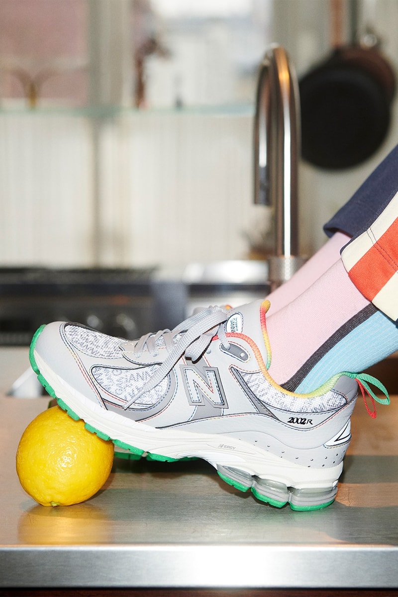 Ganni x New Balance 2002R 最新聯乘鞋款正式登場