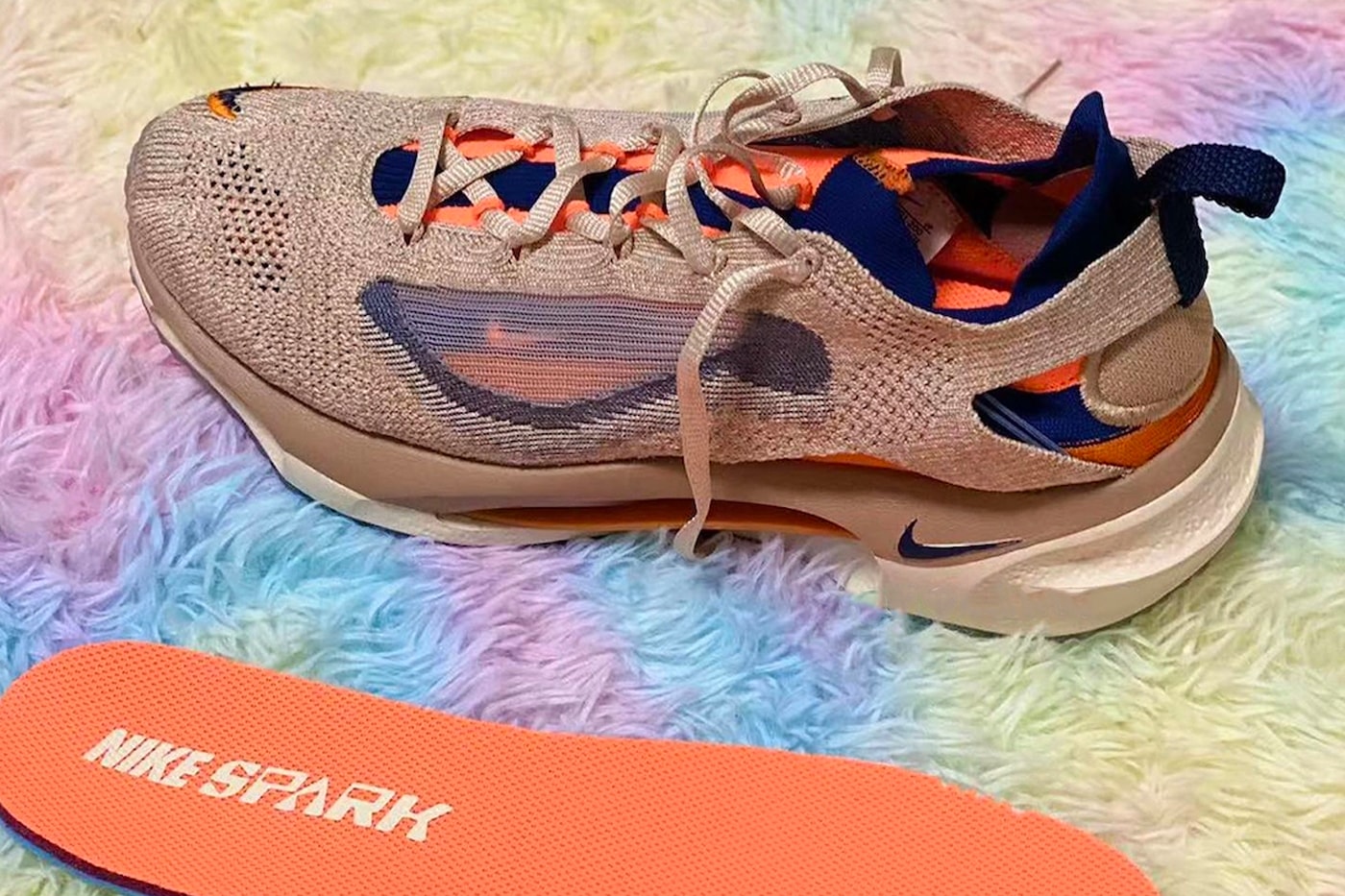 Nike 最新科技跑鞋 Spark Flyknit 1 率先曝光