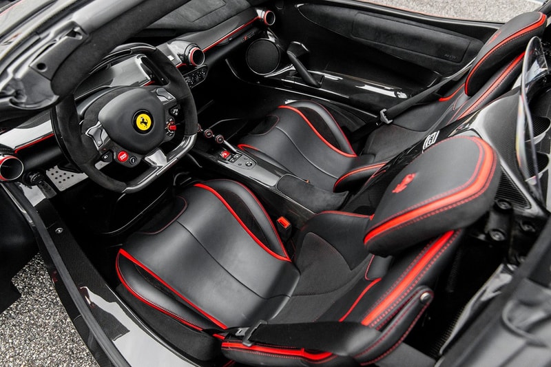 全球限量 210 輛「馬王」LaFerrari Aperta 拍賣競標價突破 $500 萬美元