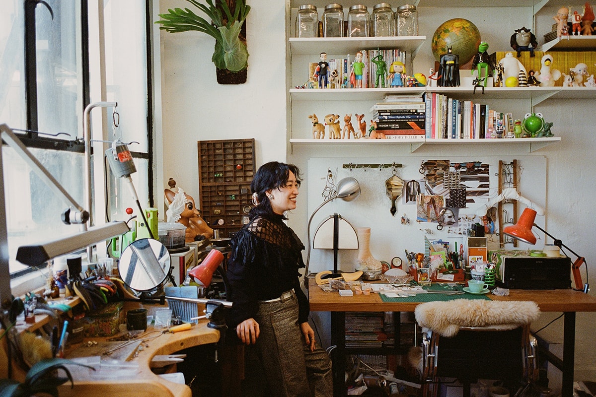 IDEA: 走訪香港時裝設計師 Karmuel 與 Mou 工作室