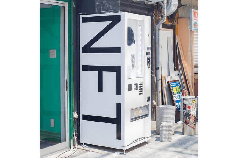 日本藝術家松田將英打造 NFT 自動販賣機《Lunatic Pandora》
