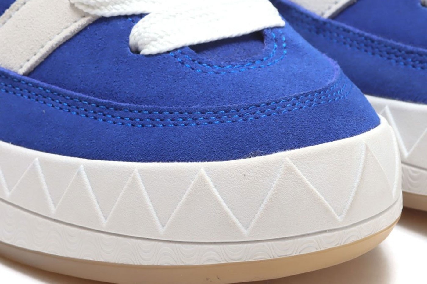 90 年代經典鞋款 adidas ADIMATIC 正式發佈最新配色「atmos Blue」