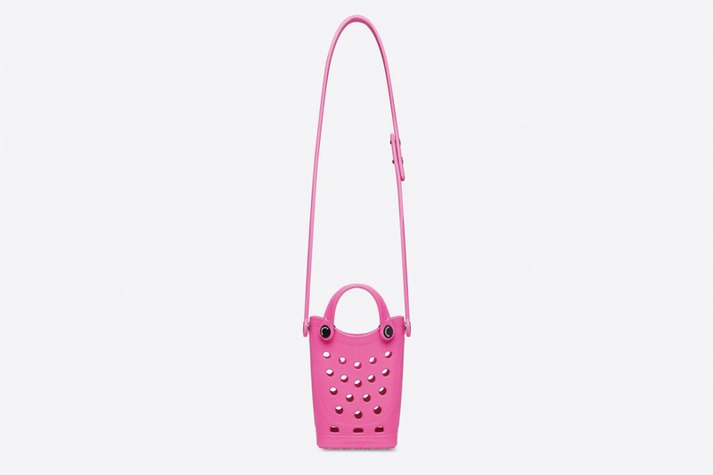 Balenciaga x Crocs 最新聯乘 Tote Bag、手機包正式登場
