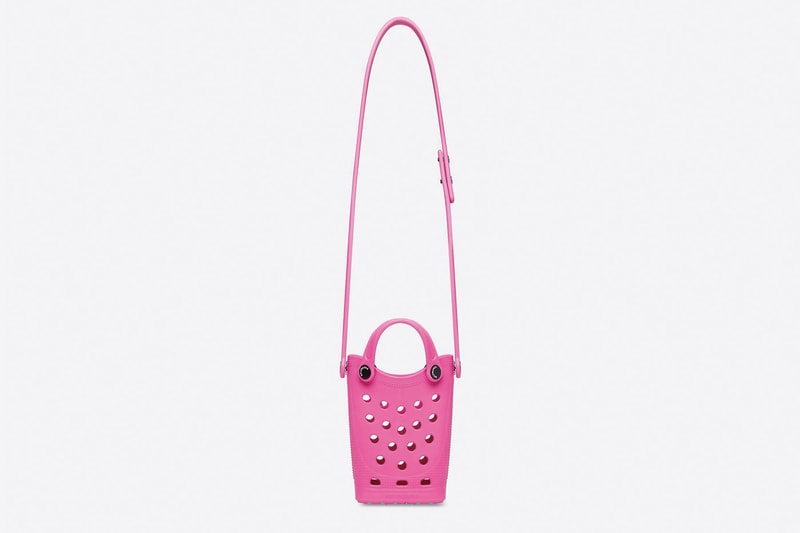 Balenciaga x Crocs 最新聯乘 Tote Bag、手機包正式登場