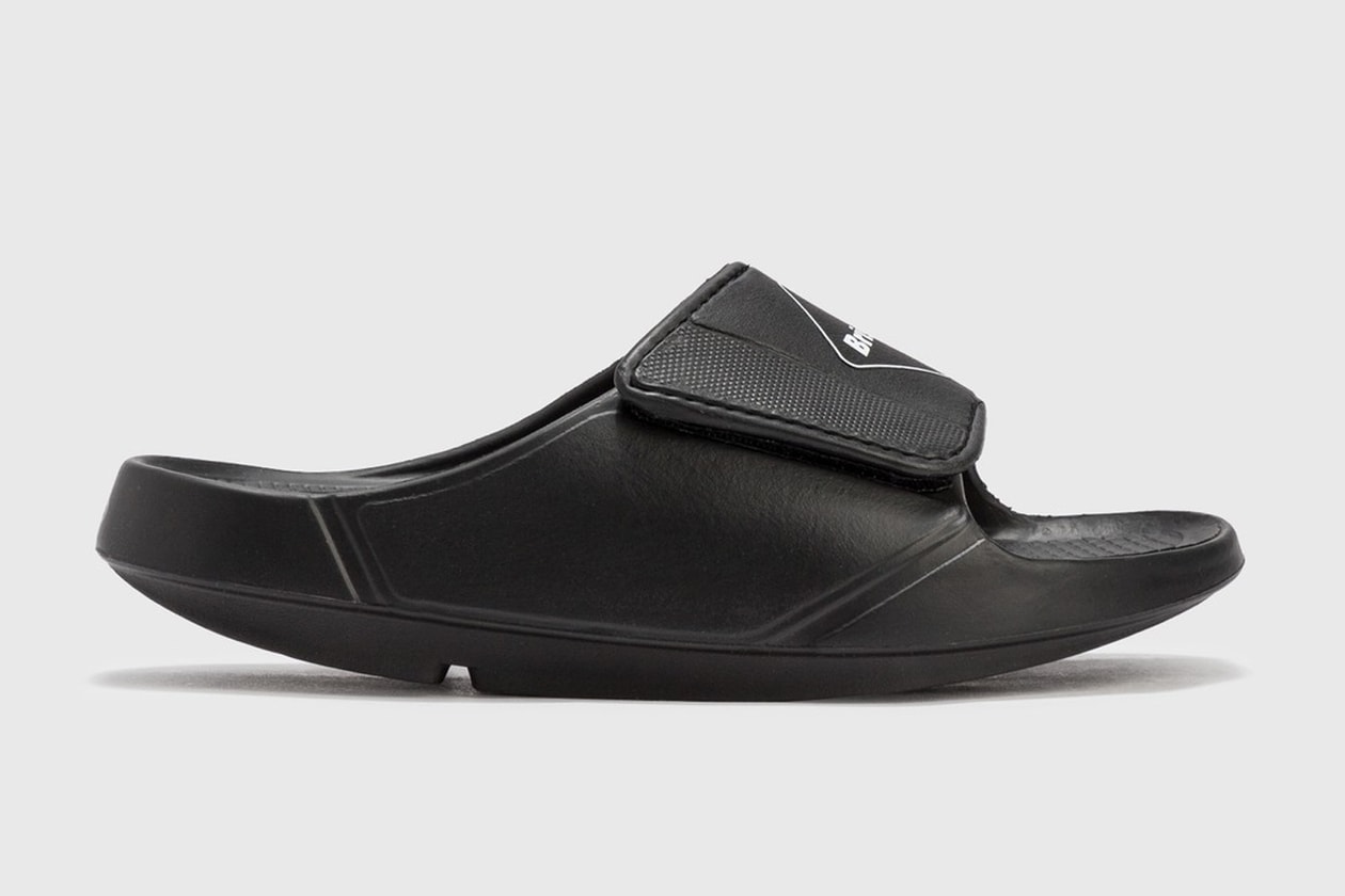 嚴選 HOKA、Y-3、Off-White™ 及 Bottega Veneta 等品牌「拖鞋」入手推薦