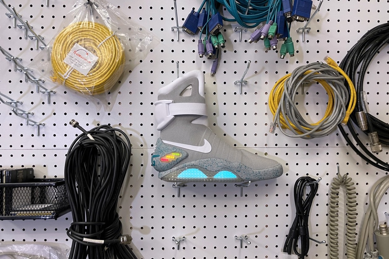 Thinking Different 創始人 George Roberston 與其極罕見的 Nike Mag | Sole Mates